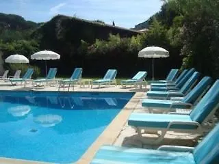 Les Moulins De Paillas Hotel