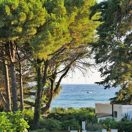 Les Moulins De Paillas Hotell 3*